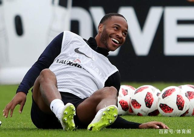 英格兰队碾压中国队，梁靖崑扛起全队