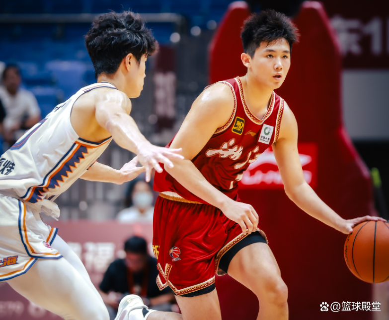 开云体育官方网站-河南男篮客场负于浙江队，连败收官