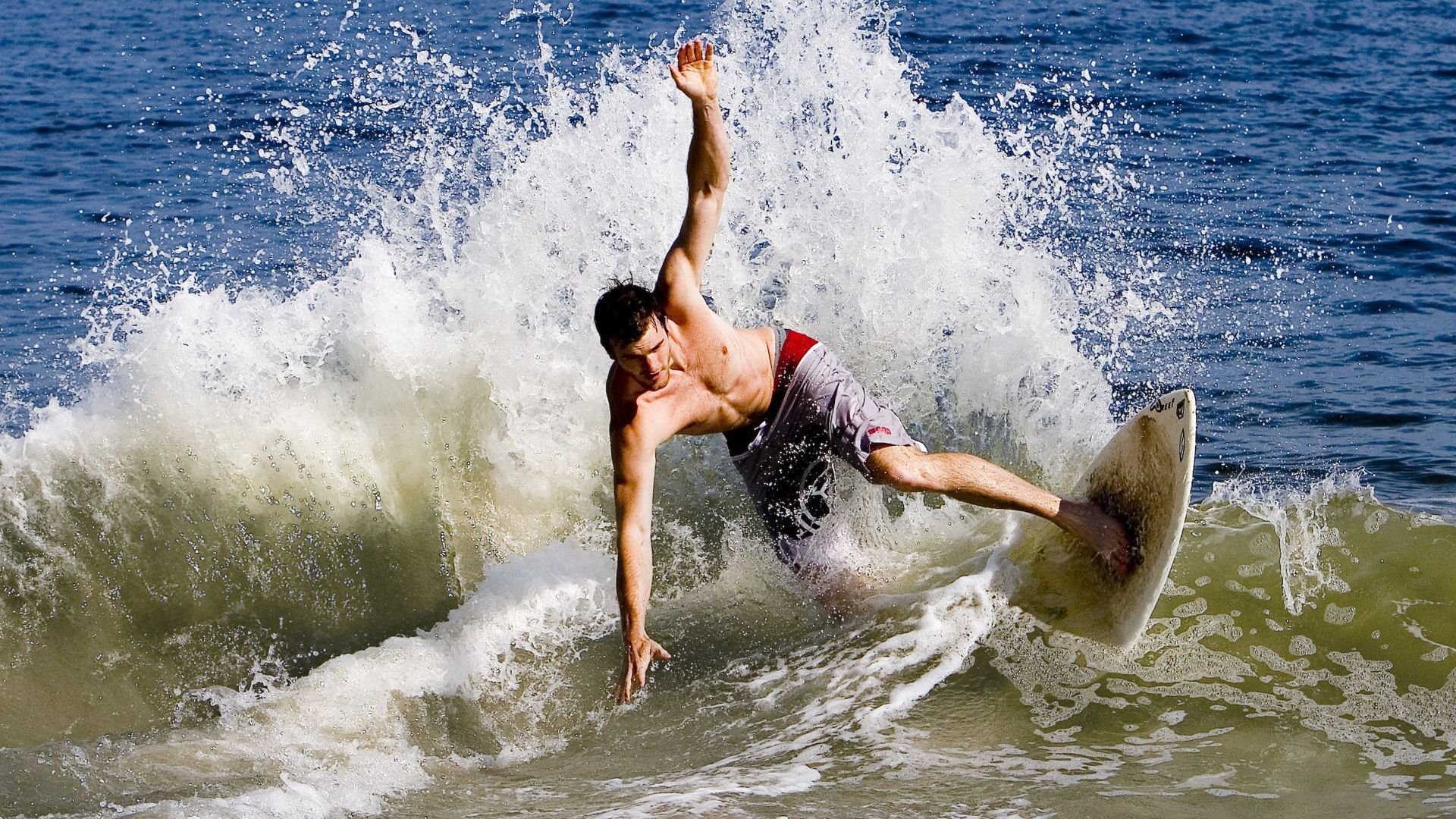开云下载-法网完胜拉沃尔杯，蒂姆在红土上的绝对统治与网球未来的启示
